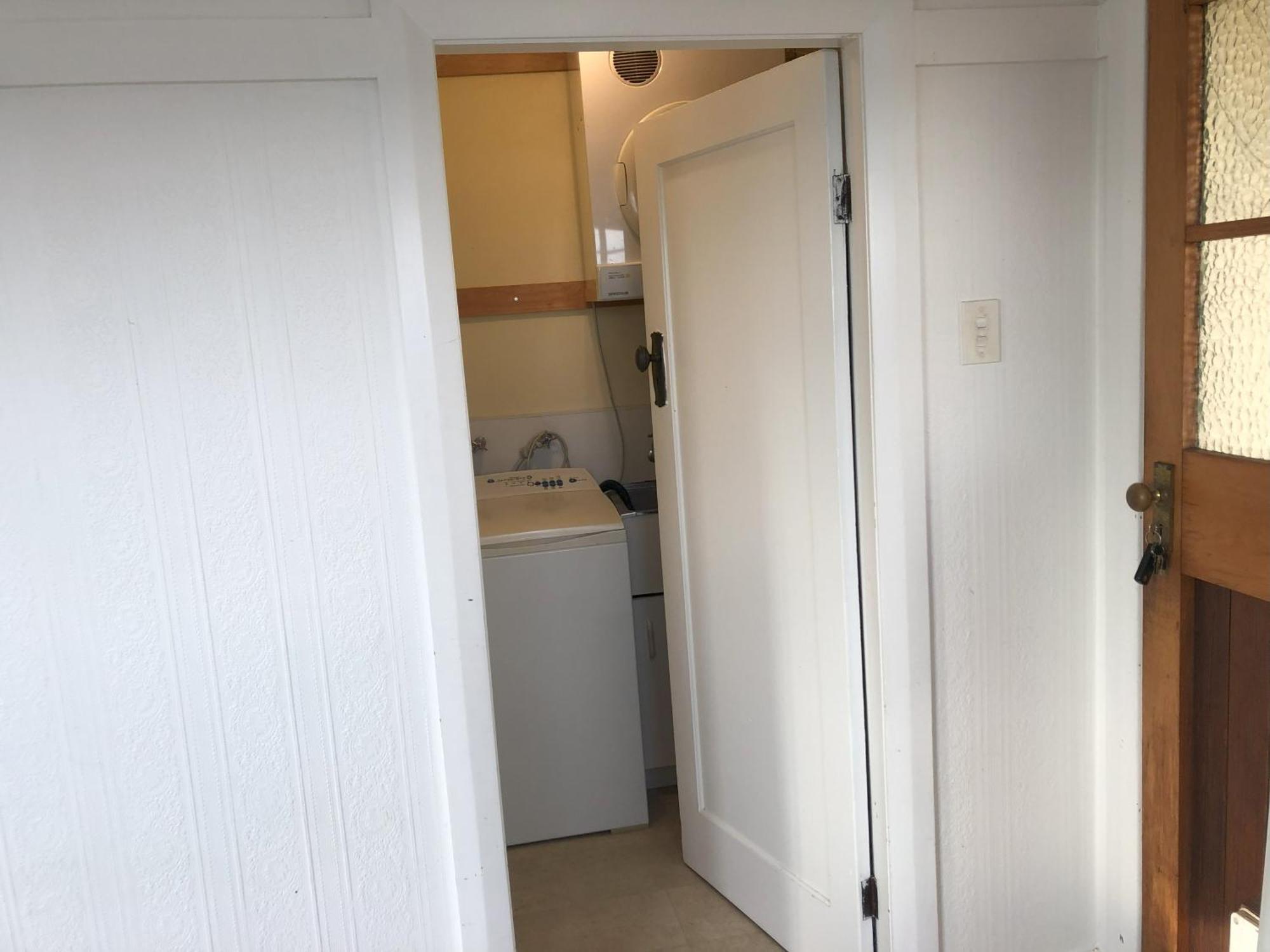 Apartamento Seafront Haven In Island Bay With Deck, Outdoor Bath, And Parking Wellington Exterior foto
