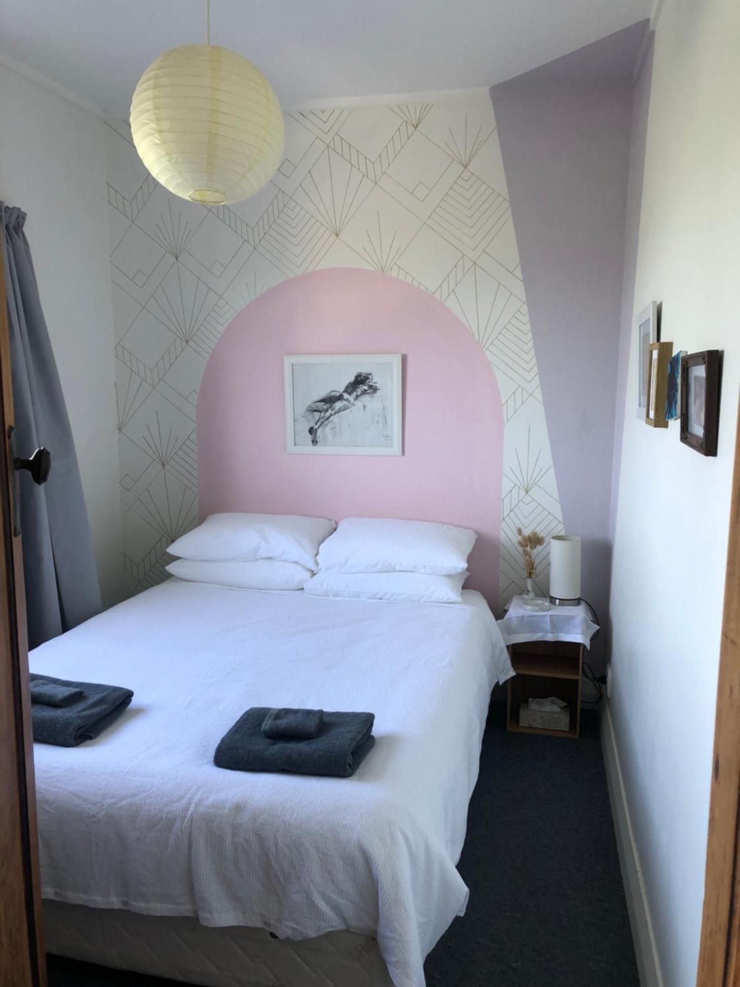 Apartamento Seafront Haven In Island Bay With Deck, Outdoor Bath, And Parking Wellington Exterior foto
